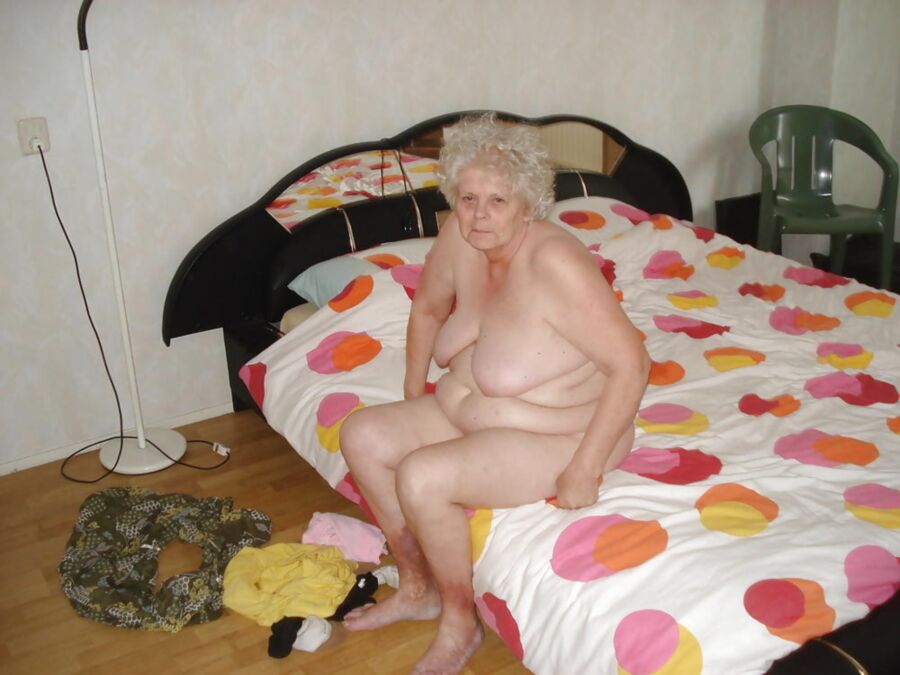 Old bbw granny showing off  wet cunt and fat body