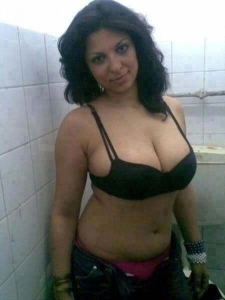 Hot Indian Ladies (Non-nude)