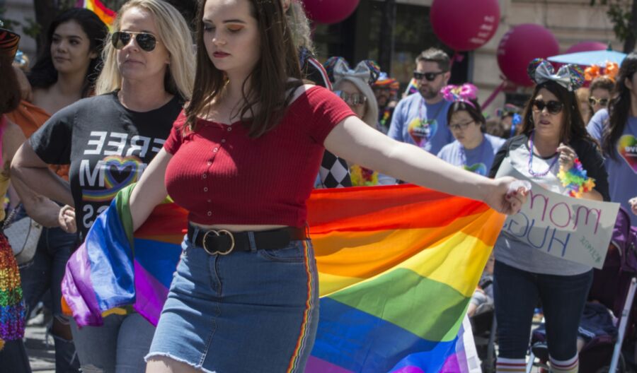 Femmes potelées sexy 324 (Beautés sur Pride Parade BBW)