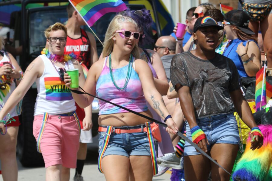 Femmes potelées sexy 324 (Beautés sur Pride Parade BBW)