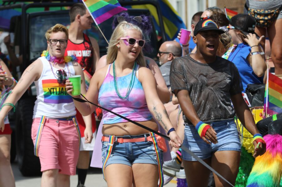 Femmes potelées sexy 324 (Beautés sur Pride Parade BBW)