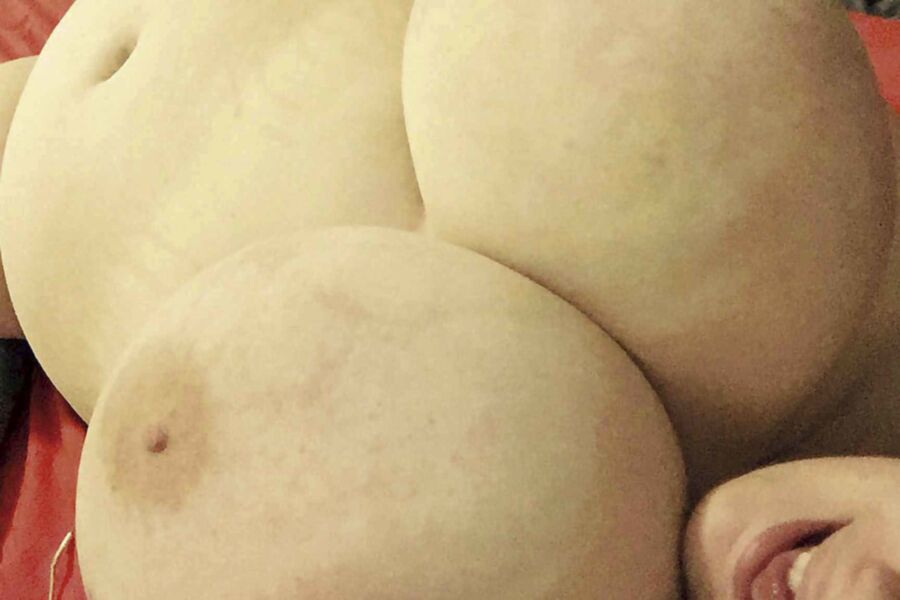 Adolescentes enormes tetas - katie