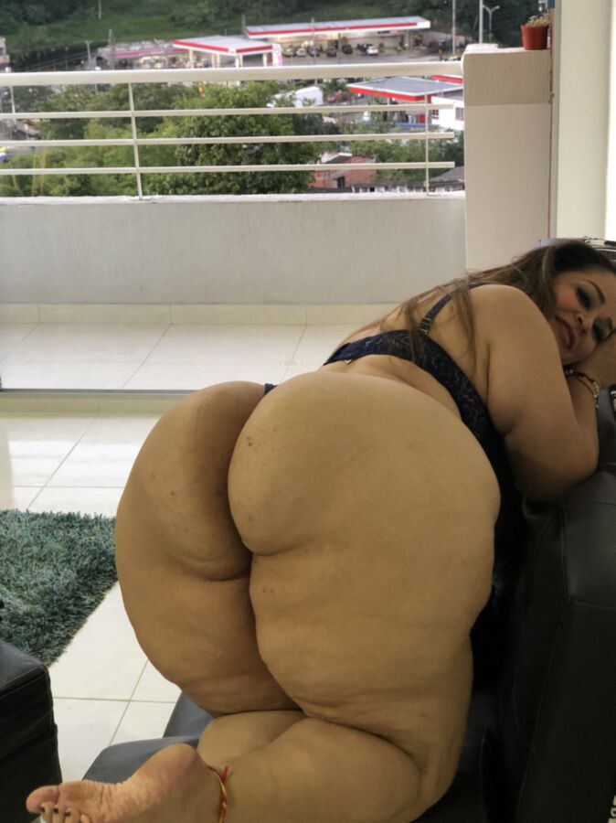 BBW ÉPAIS - Kristen Hill