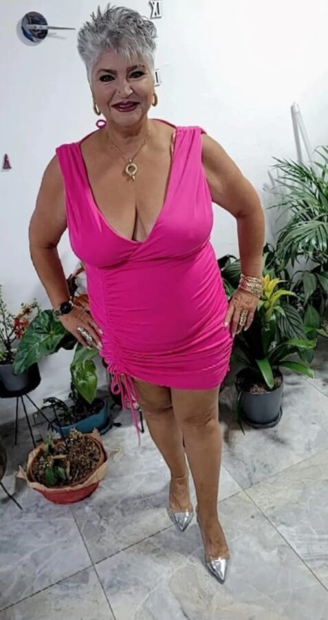 Beautiful Older BBW      N/N