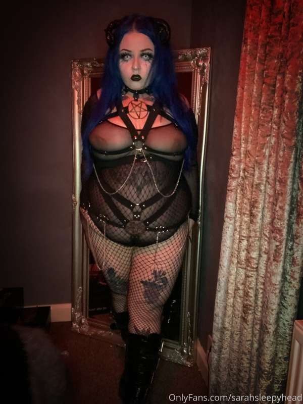 BBW GOTH ÉPAIS -indie_nyx/sarahsleepyhead