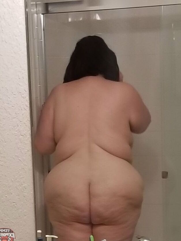 Faça BBW Carrie oink enquanto você usa e abusa de seu corpo flácido