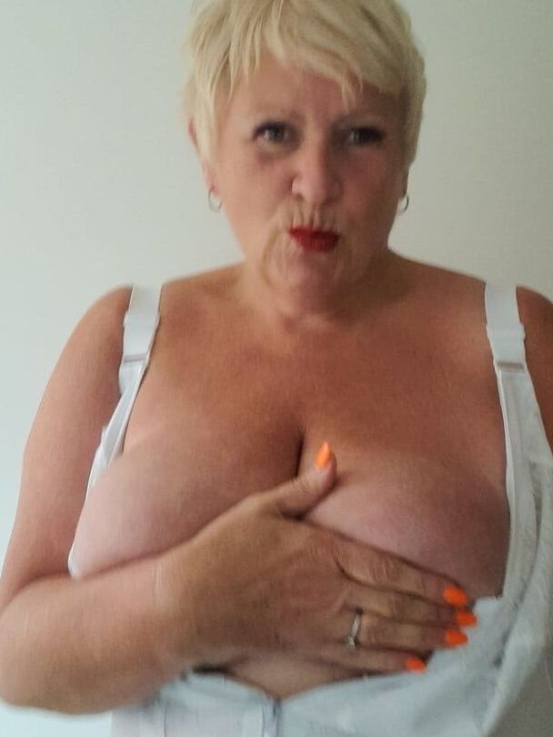 Joolz Reino Unido BBW GILF Puta