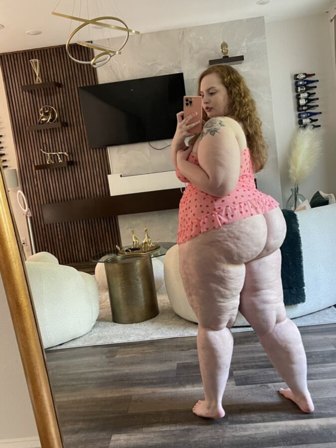 Mia Dior Pelirroja Belleza BBC Lover BBW Fotos calientes mixtas