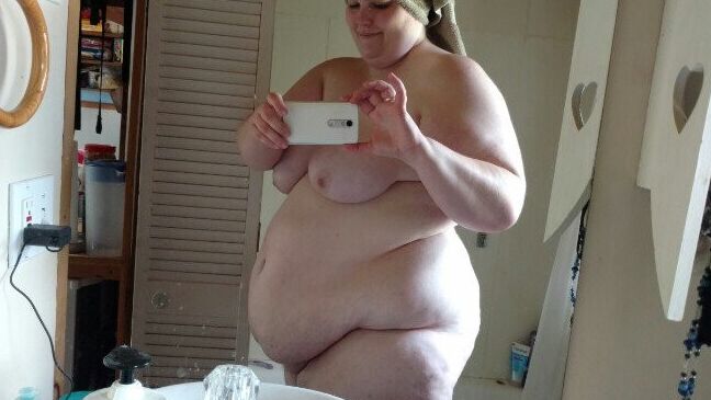 Chica obesa bastante joven