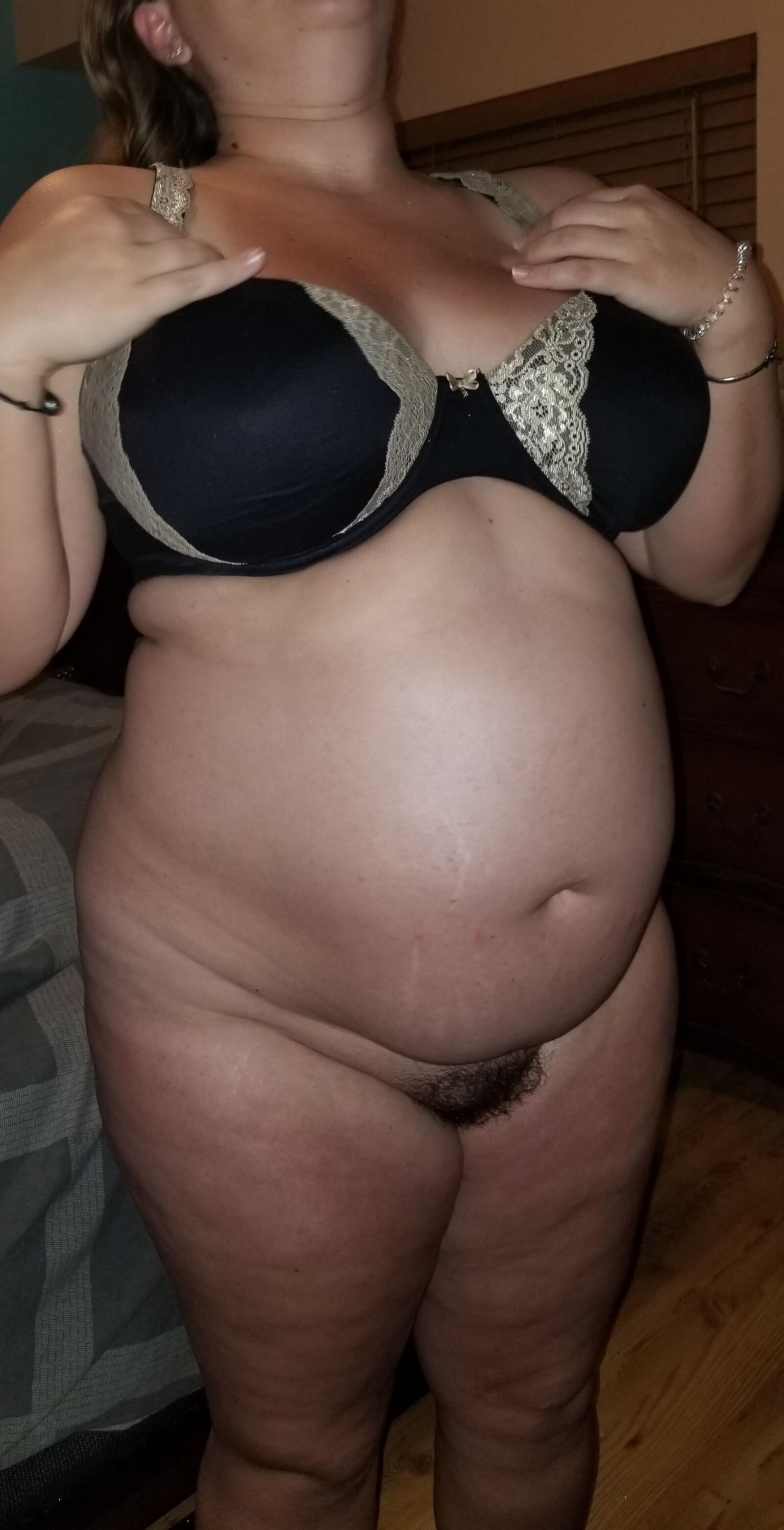 Plump hairy pregnant PAWG wife