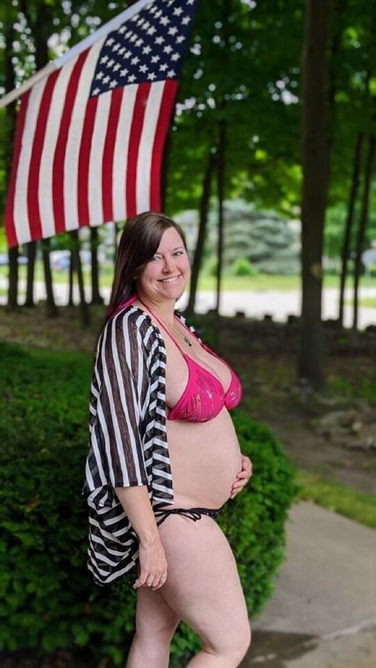 Patriotic Preggo! 