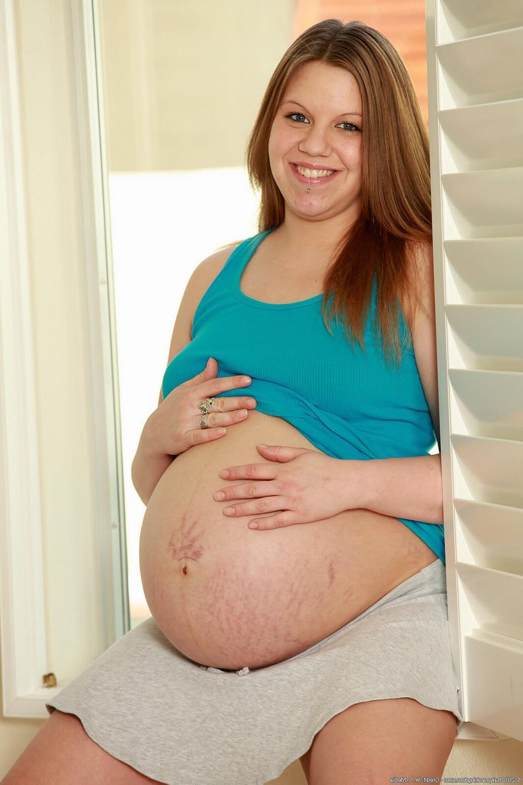 Anastasia Pregnant (201742)