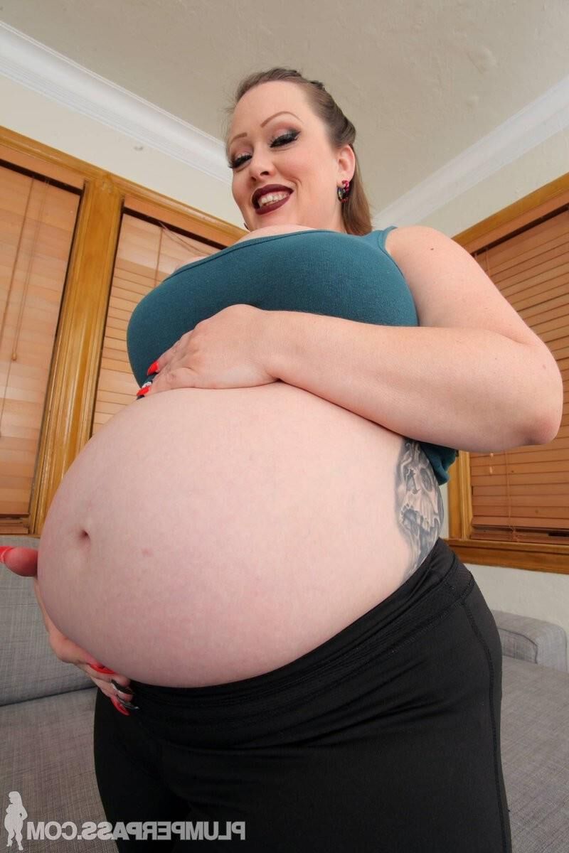 Pregnant BBW