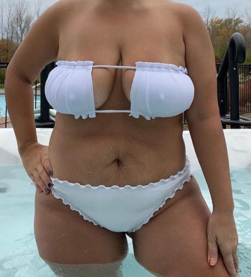 Hot Big Tit BBW Milf