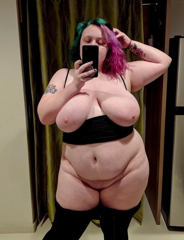 Young and Mature: BBW Ladies 