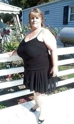 Huge breasted white butterface trailer trash