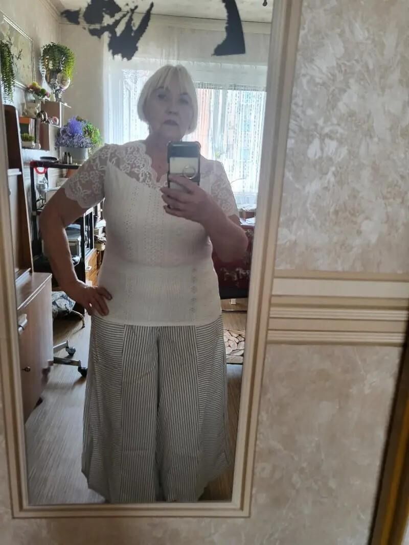 sexy busty mature gilf