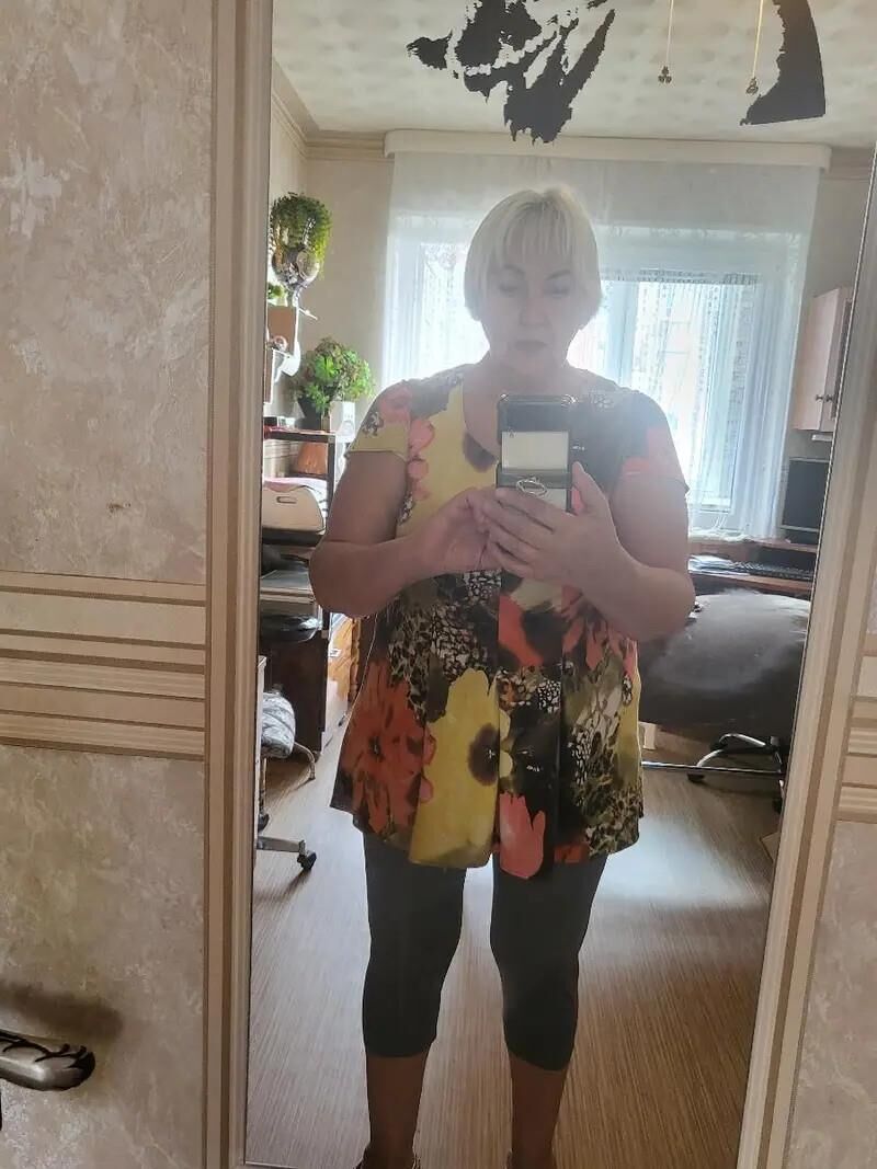 sexy busty mature gilf