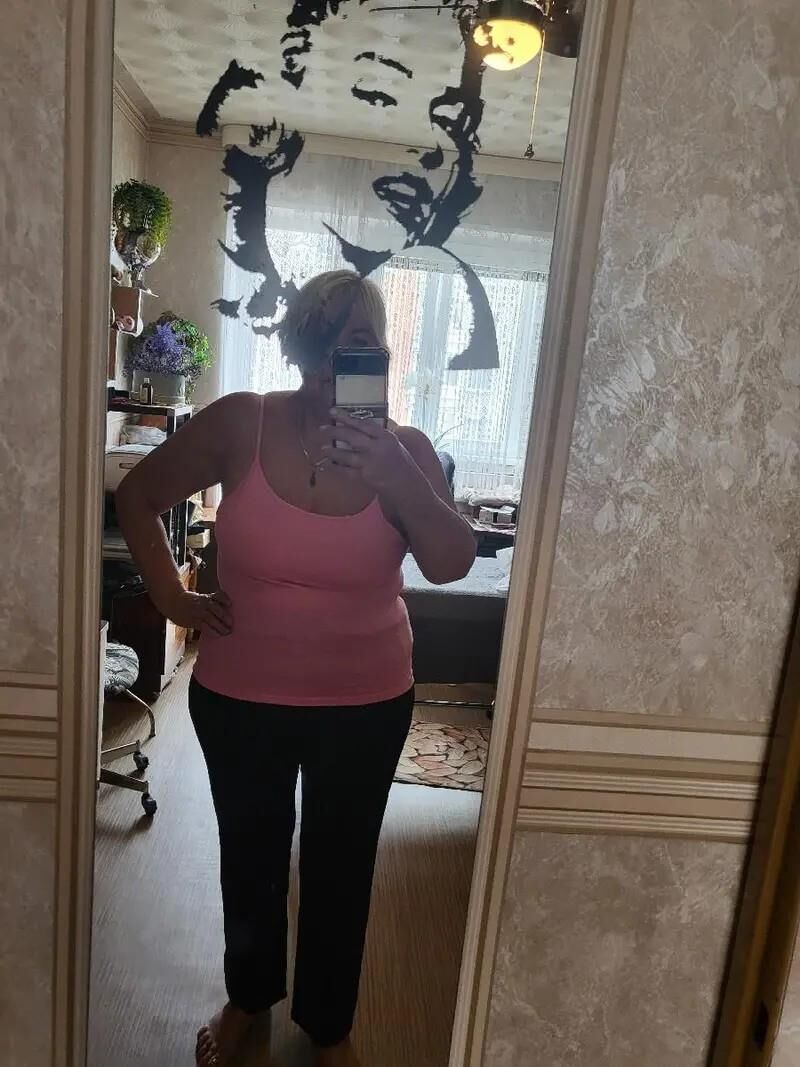 sexy busty mature gilf