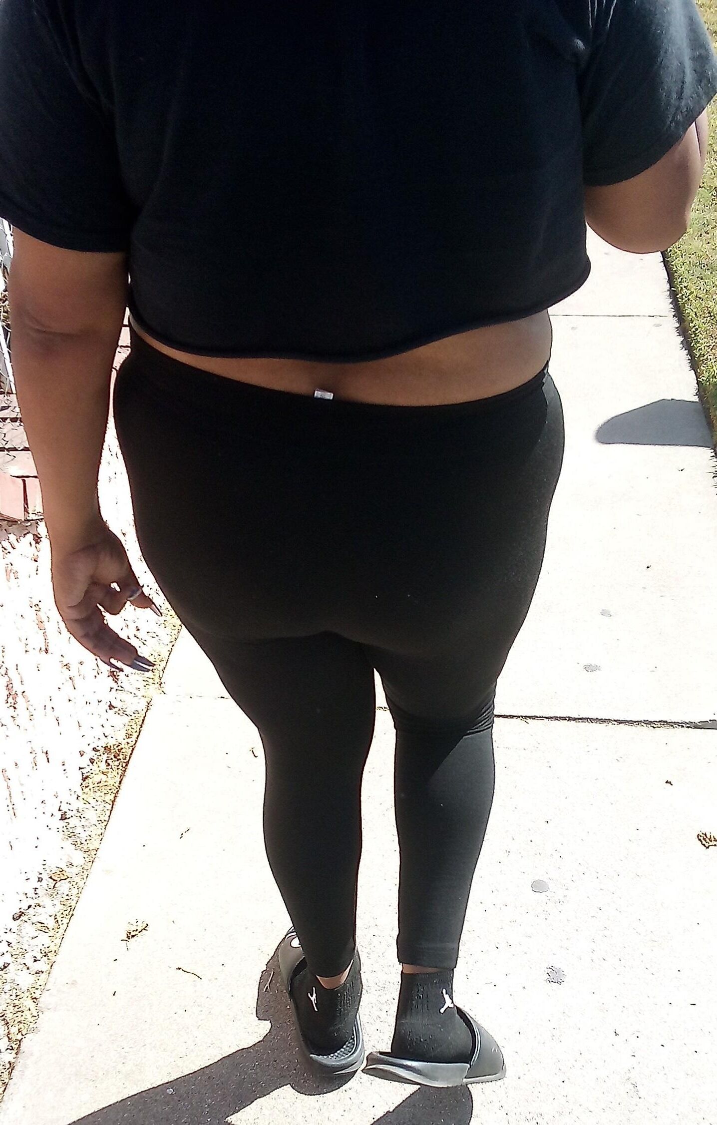 CHINA LOCAS FAT ASS IN LEGGINGS 