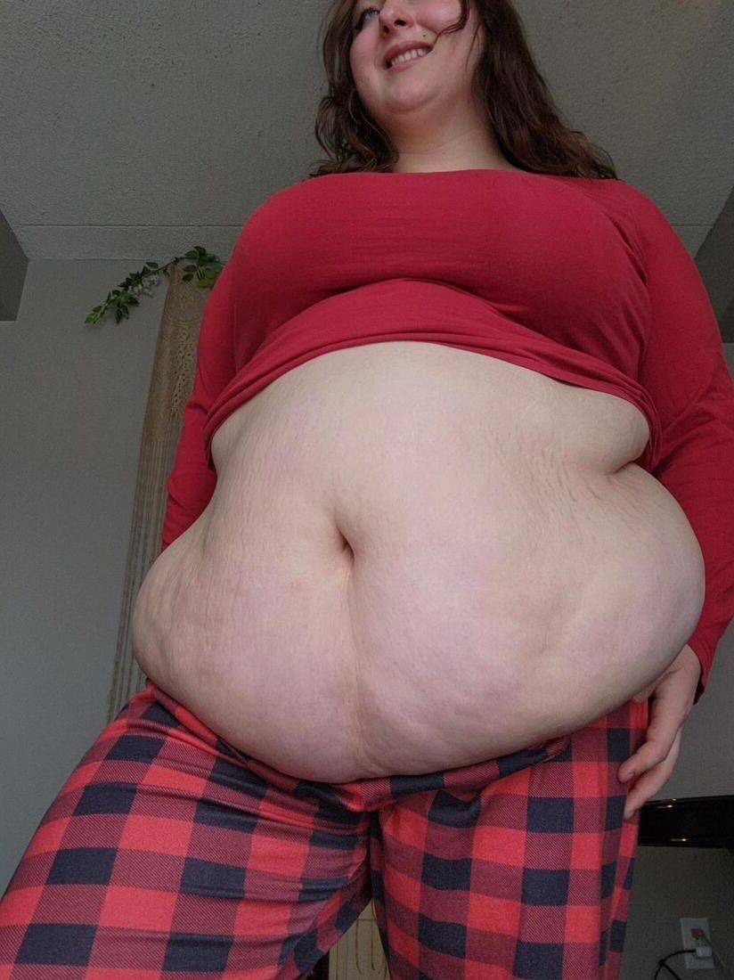 Fat Feedee Bodies Make Me Hard