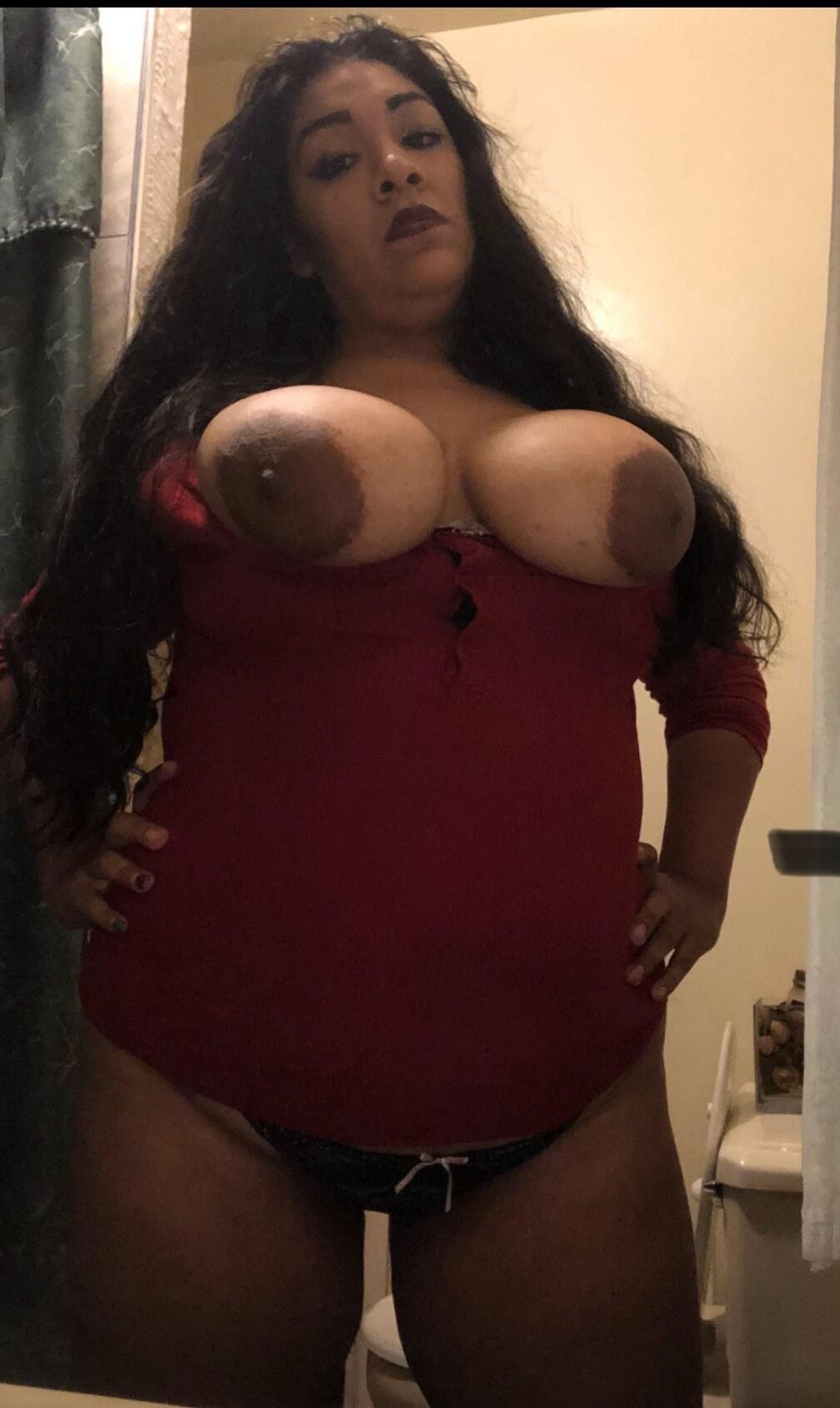 CHINA LOCAS BIG FAT TITS.... LEAVE SOME COMMENTS!!!!