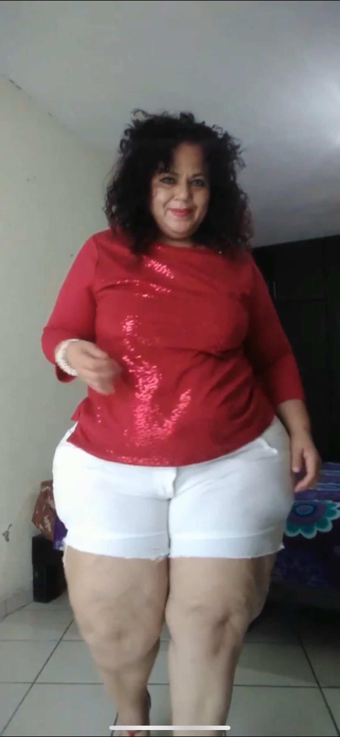 BEAUTIFUL PEAR SHAPED SSBBW LATIN MILF