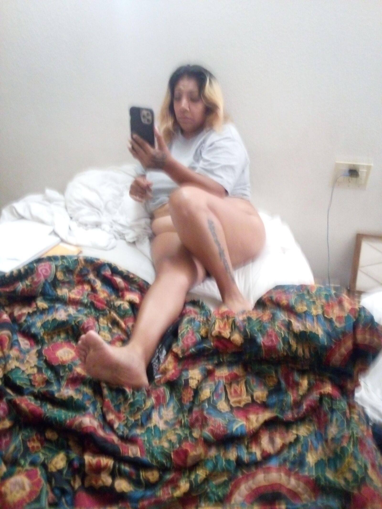 CHINA LOCA ON PHONE WITH BABY DADDY BUTT NAKED GETTING FUCKED