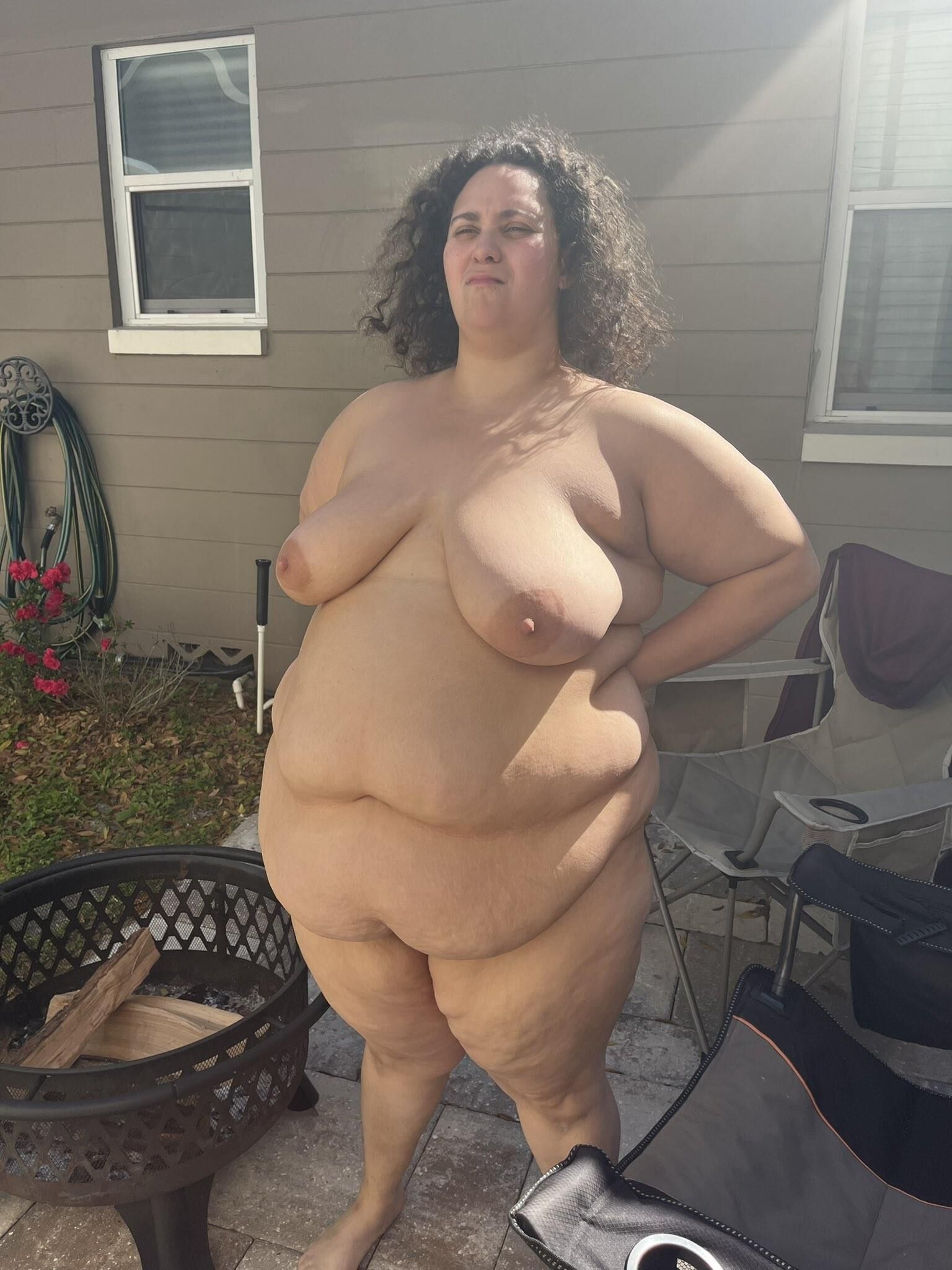 Nude Wife