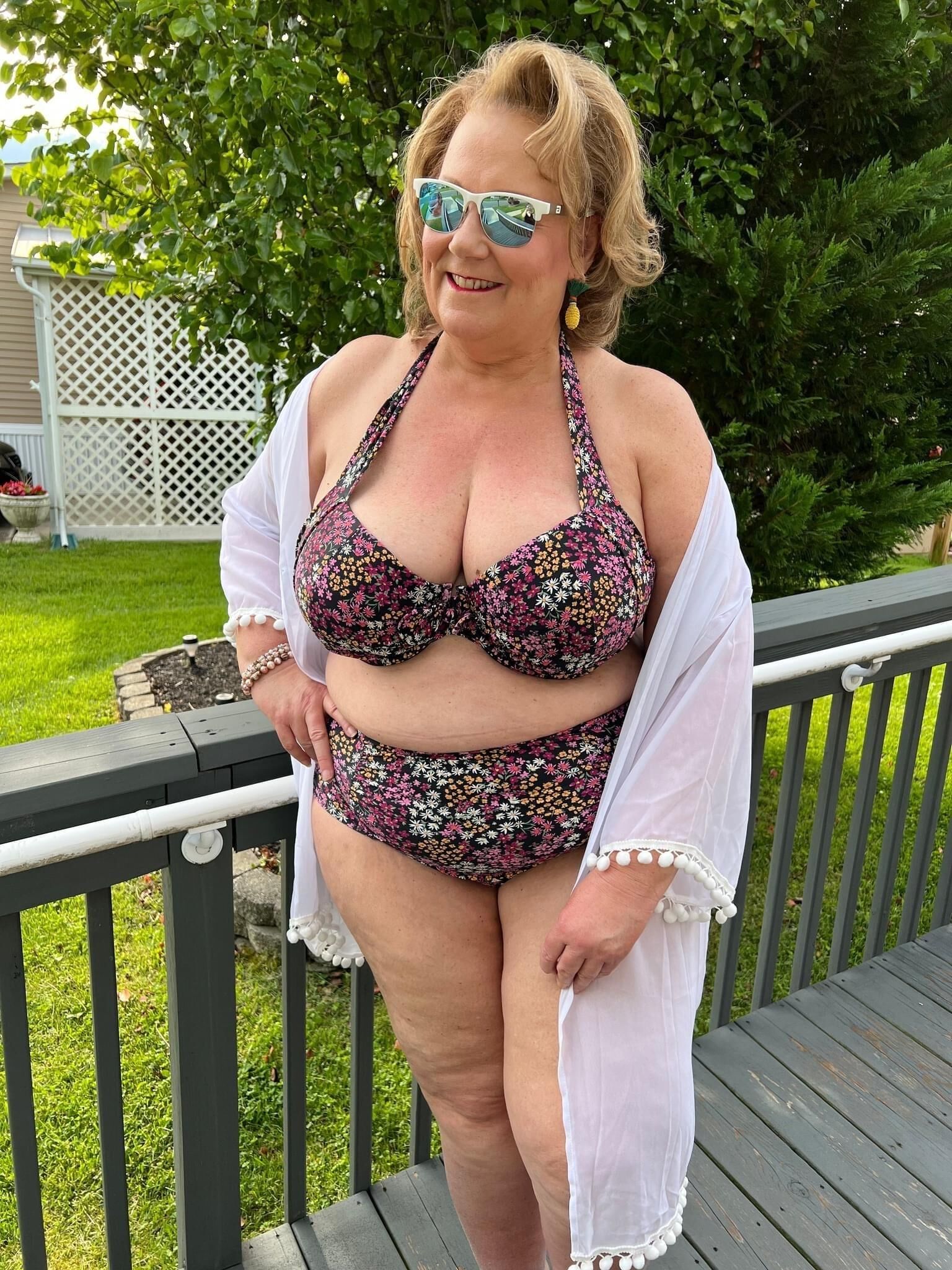 BBW GILF-Michele