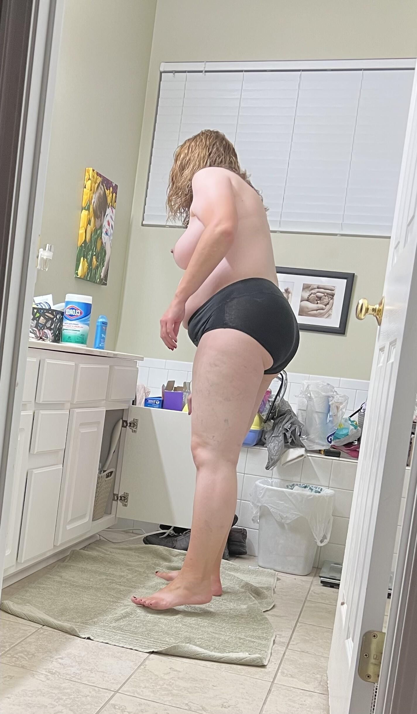 Fat Fuckpig Carrie Lynn Getting Ready for a Fuck Date