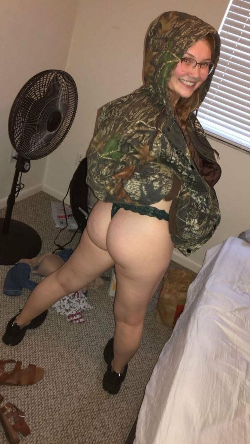 a sexy bbw with a phat ass exposed