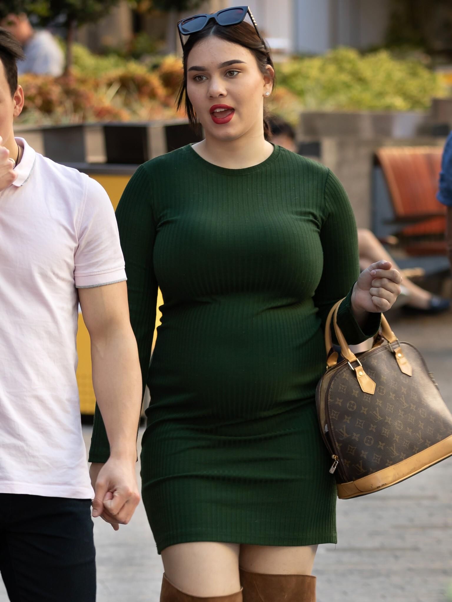 Sexy chubby women (Sexy Dresses Candids BBW)