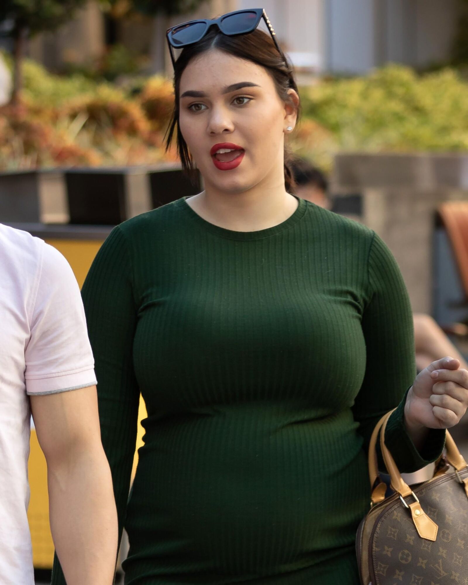 Sexy chubby women (Sexy Dresses Candids BBW)