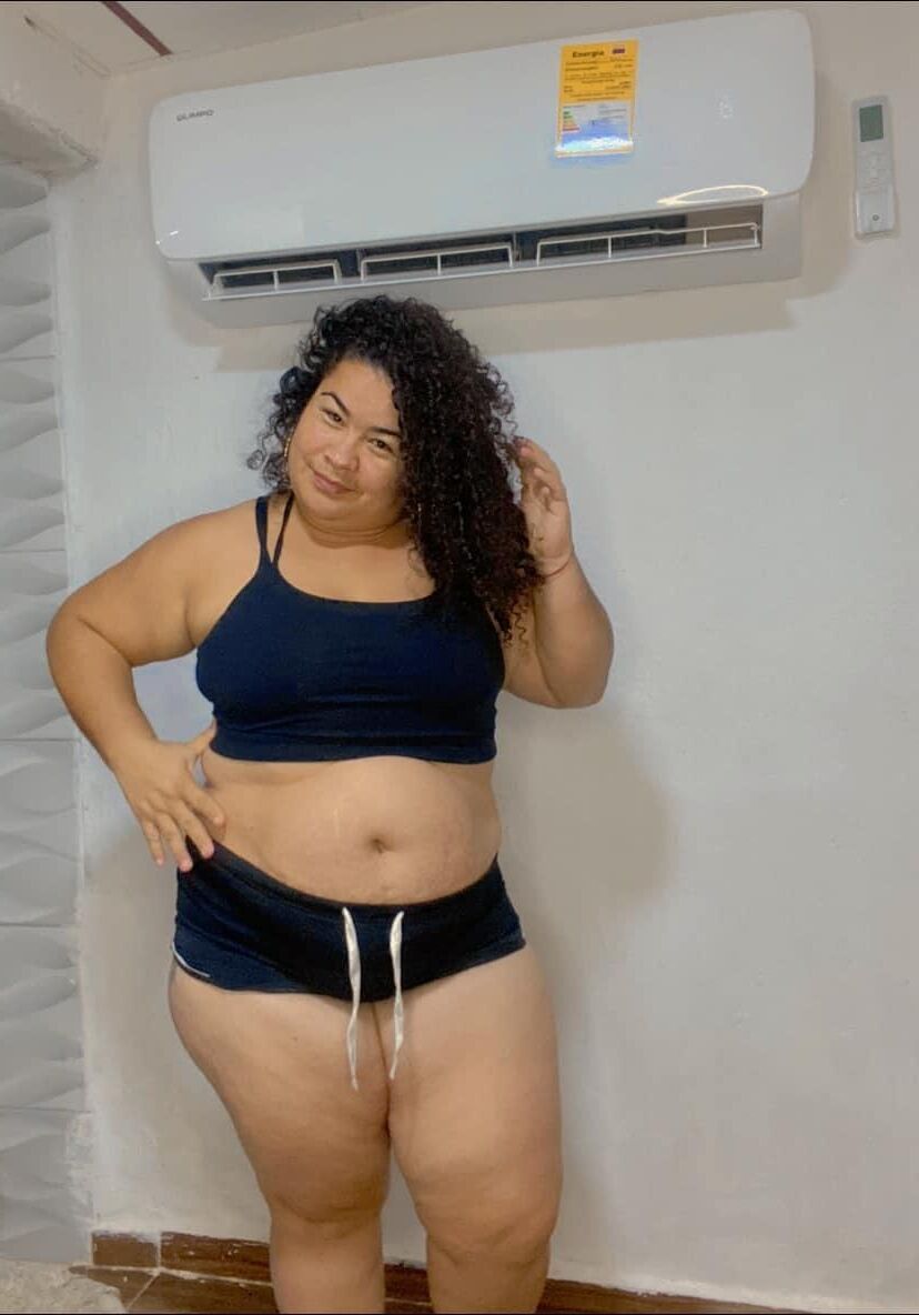 COLUMBIAN BBW BIKINI BABE