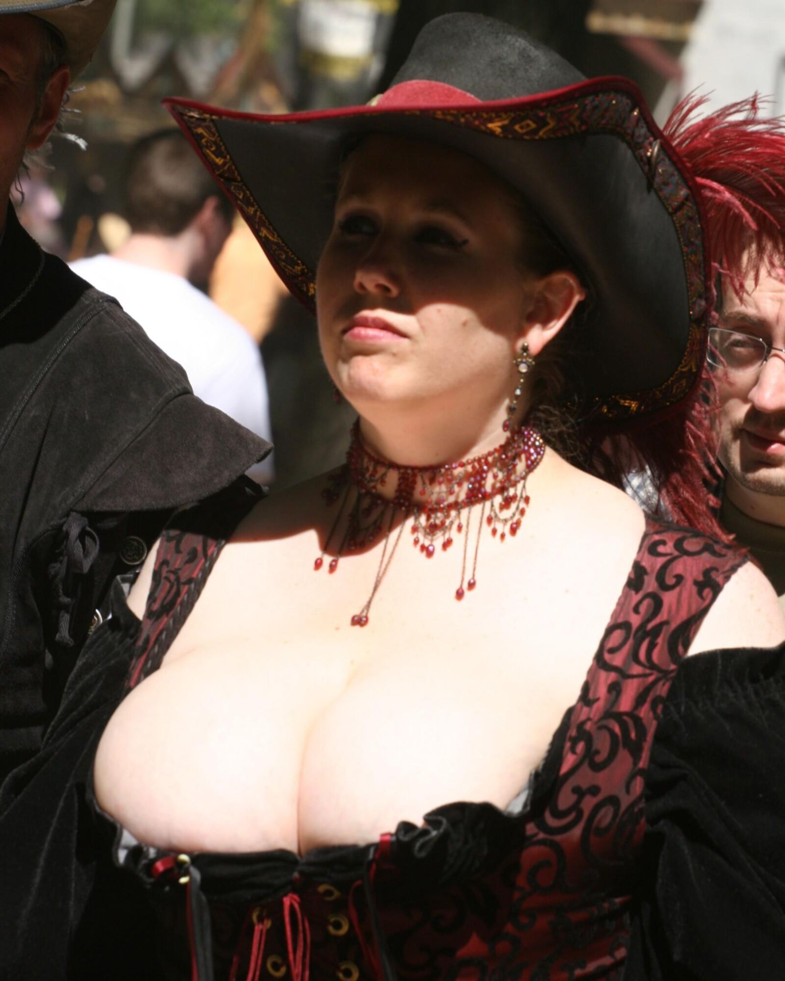 Sexy chubby women (Ren Fair Beauties BBW)