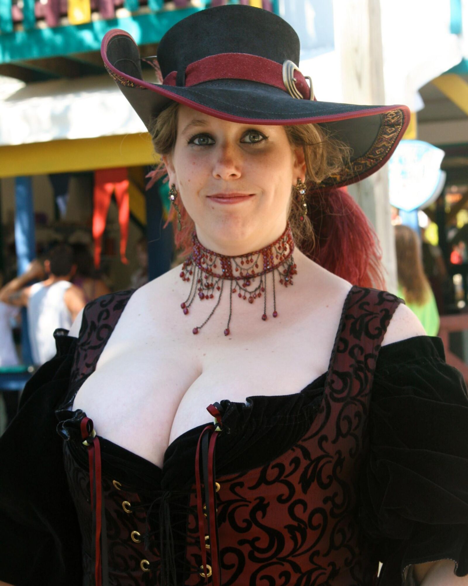 Sexy chubby women (Ren Fair Beauties BBW)