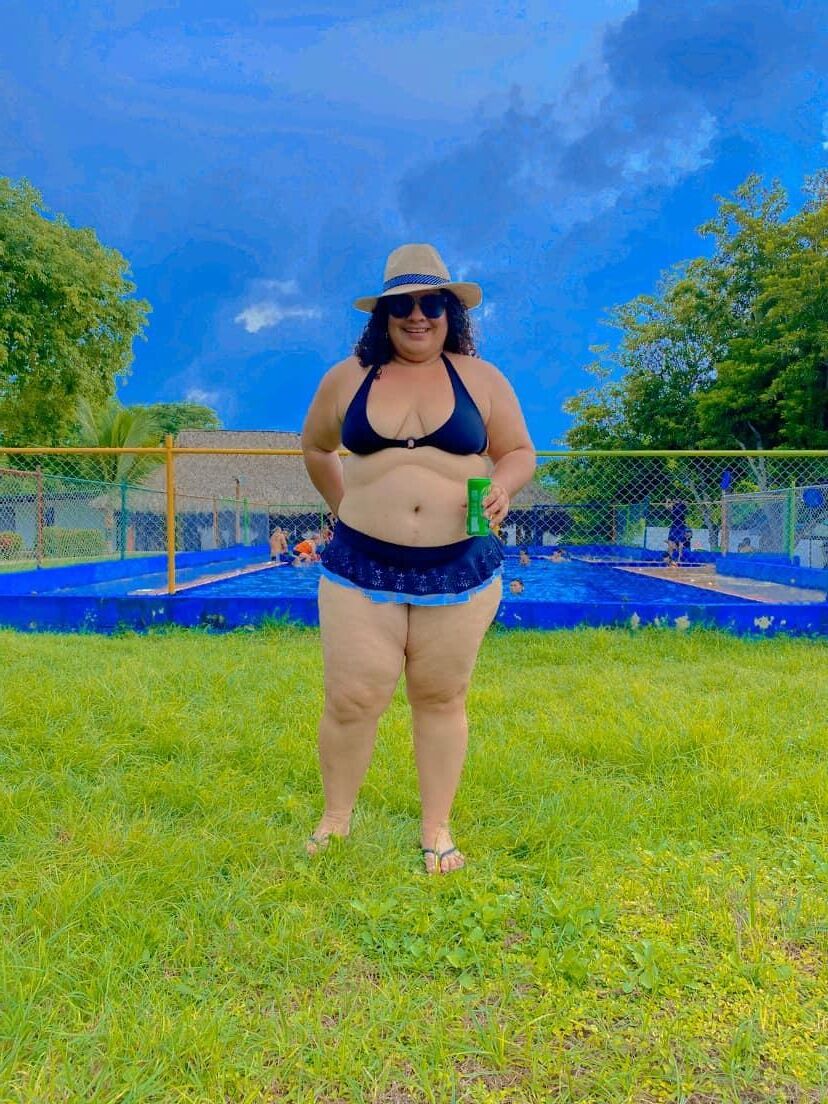 COLUMBIAN BBW BIKINI BABE