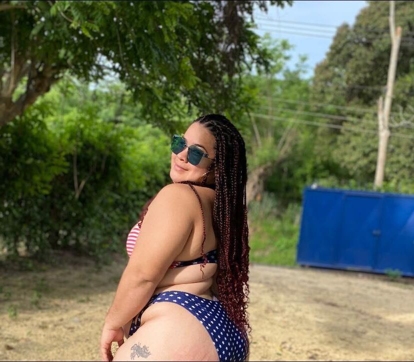 COLUMBIAN BBW BIKINI BABE