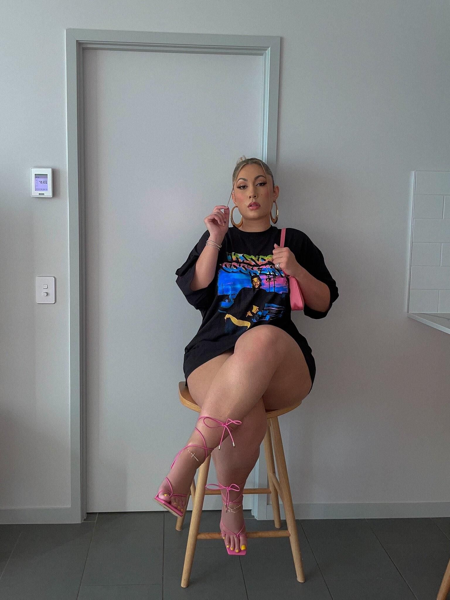 Thicc thot lolliecakez for comments