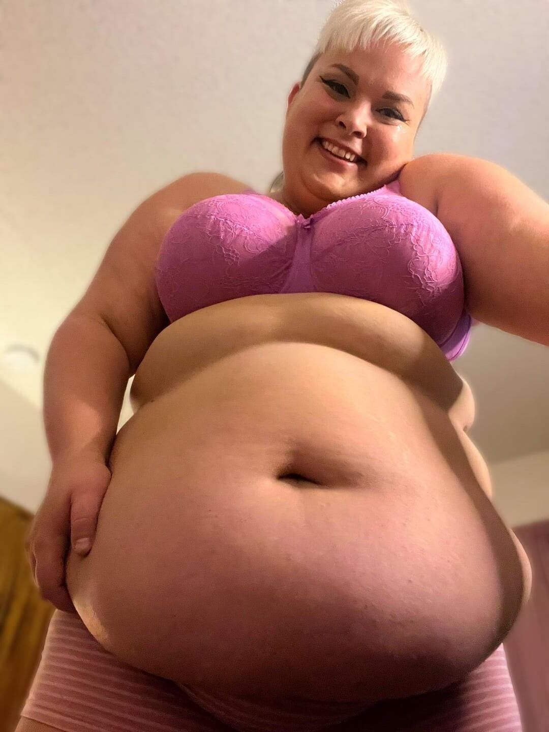 BigBellyBabe