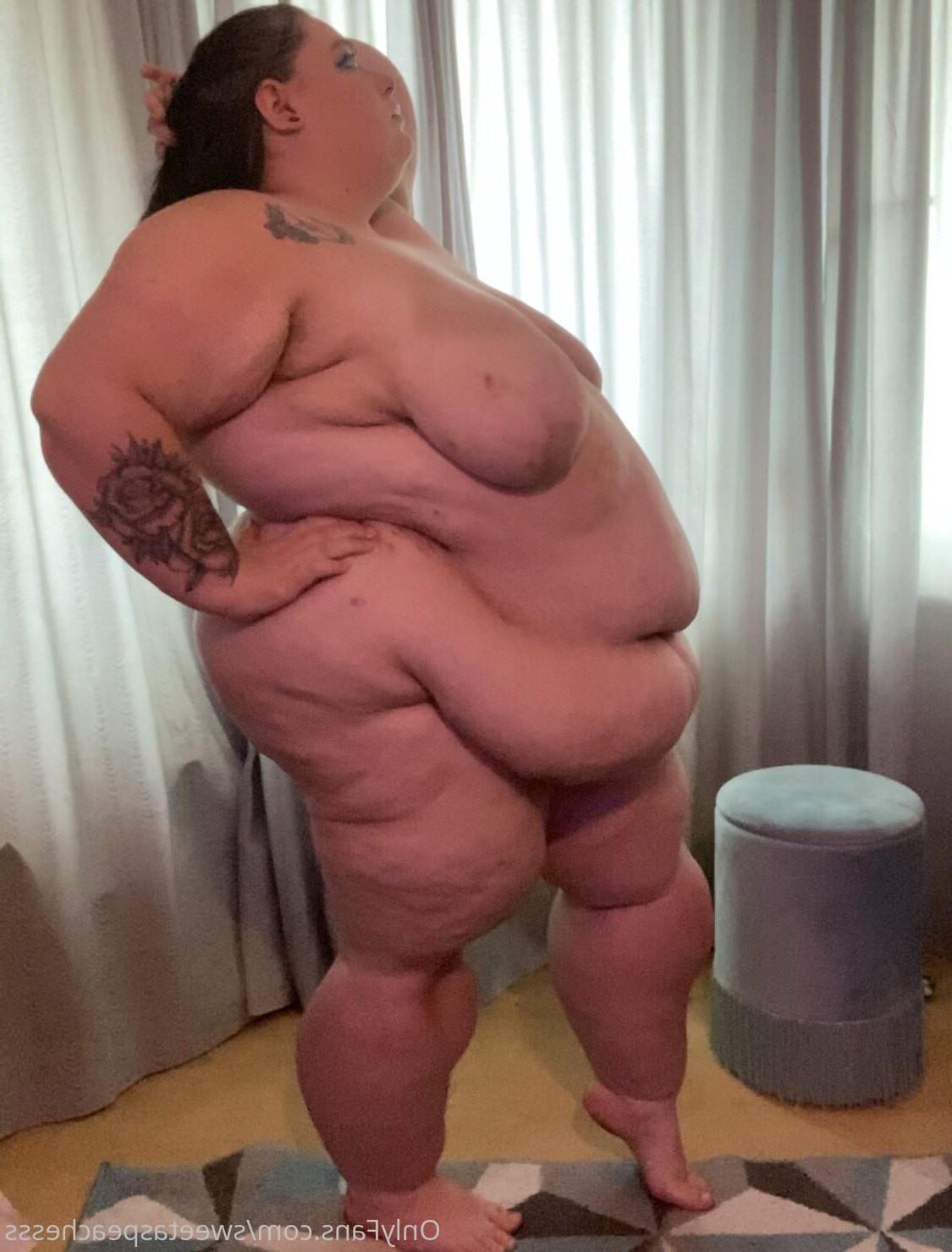 SSBBW PEACHESSS GROS VENTRE PARADIS