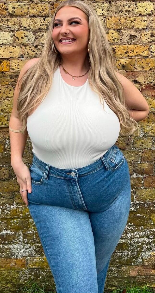 My BBW Mom Curves and Tits