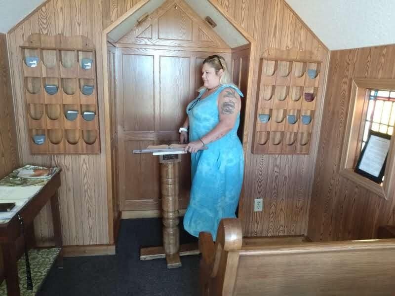 BBW brat PoppyJay NAKED in a CHAPEL 