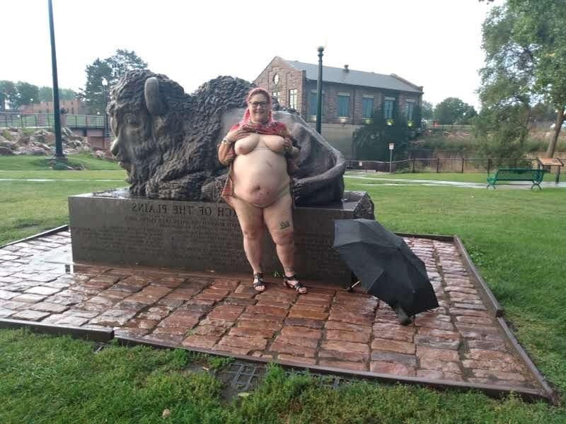 BBW brat PoppyJay did you miss me? Flashing around the park