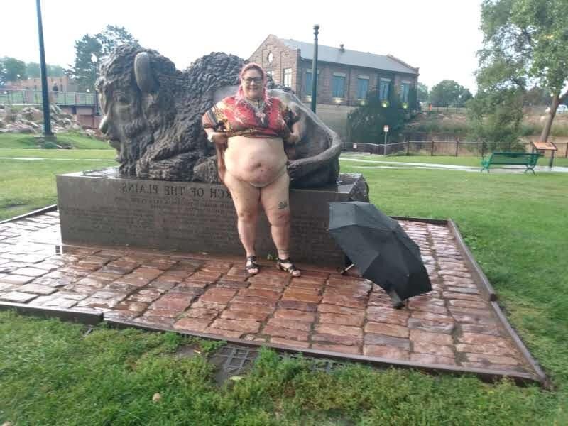 BBW brat PoppyJay did you miss me? Flashing around the park