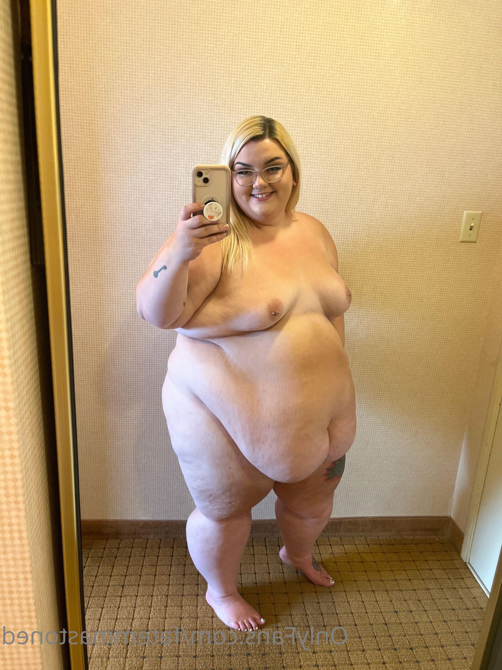 SSBBW EMMA SEXY BELLY HANG SMALL TITS