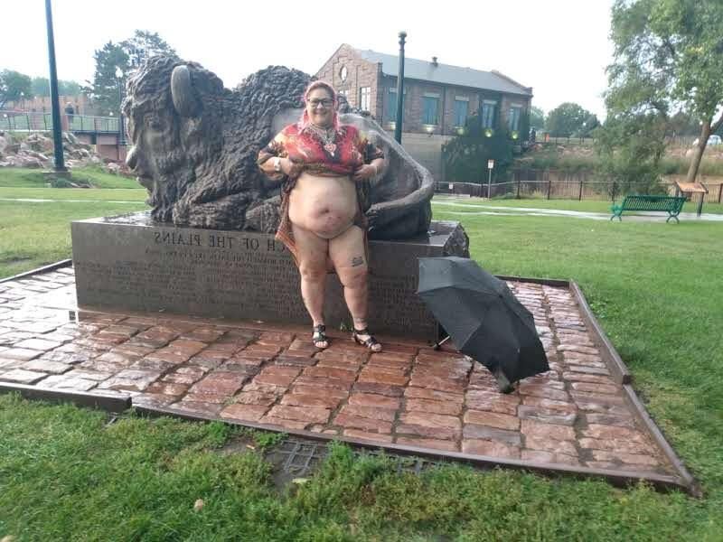 BBW brat PoppyJay did you miss me? Flashing around the park