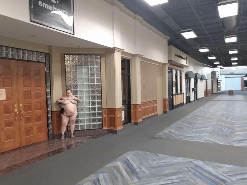 BBW brat PoppyJay Scenes from a Mall 