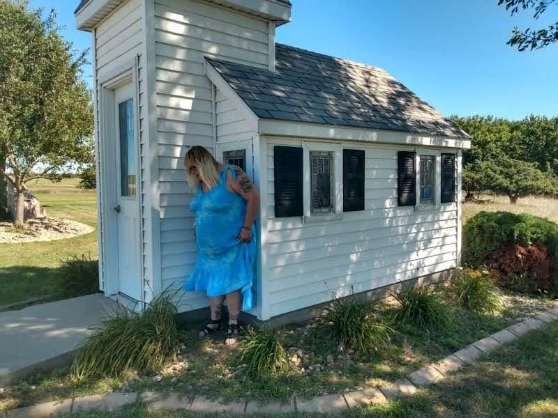 BBW brat PoppyJay Flashing OUTSIDE the Chapel